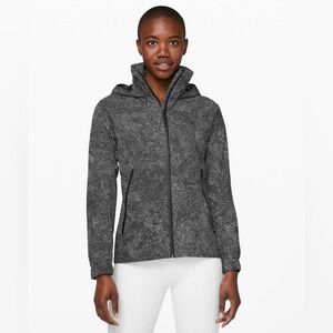 Lululemon HERE TO MOVE JACKET
Free Spirit Alpine White Black
Size: 6 Qty: 1